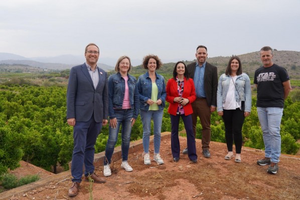 Torró se fija en la industria de Almenara, que captará 200 millones del Grupo Bertolín