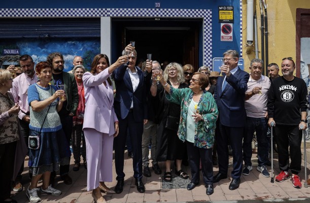 Zapatero, Puig y Gómez brindan por el Plan del Cabanyal: 