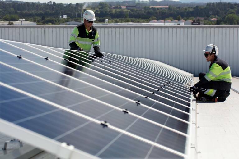 Benicàssim amplía la bonificación del 50% del IBI en el uso de placas solares en adosados 

