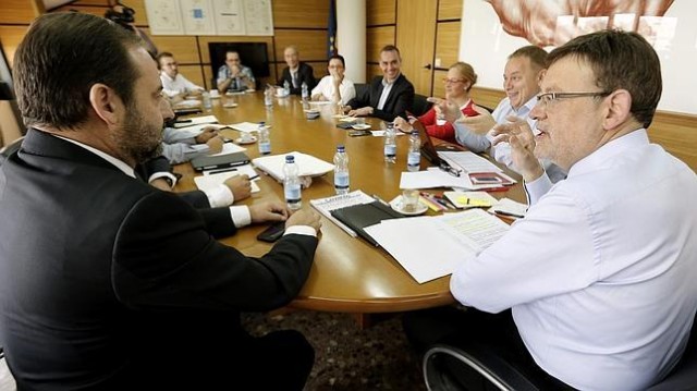El PSPV se lame las heridas en una comida de Puig con la dirección