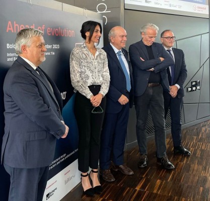 El azulejo italiano confía en Cersaie para remontar sus ventas, que caen un 20% en lo que va de año