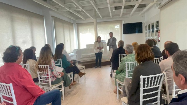 Energías renovables y reducción de burocracia, ejes del PP de Benicàssim para las empresas