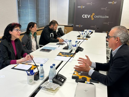 Podem-EU Castelló pide a la patronal impulsar un gran acuerdo para ampliar las ayudas a la cerámica