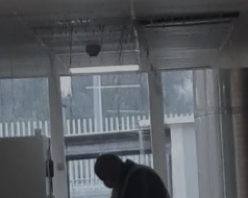 Una tubería rota por la lluvia inunda por unas horas una planta del hospital de la Vila Joiosa 