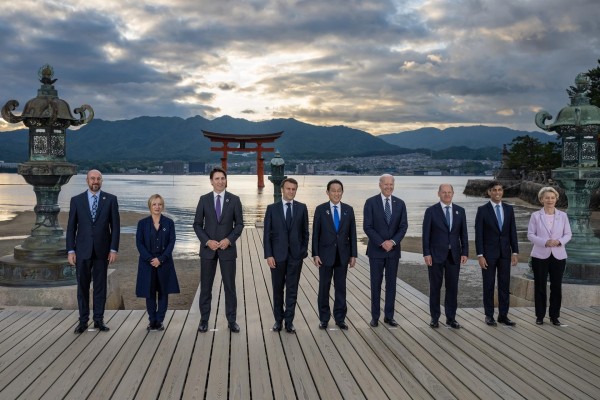 Fantasmas en el G7
