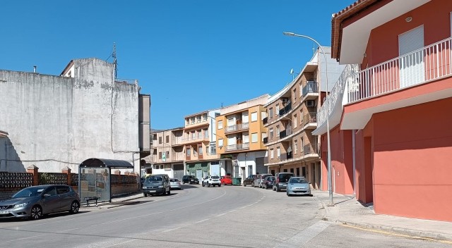 Serveo Servicios inicia el cambio de todas las farolas de Pego por 400.000 euros por otras de bajo consumo

