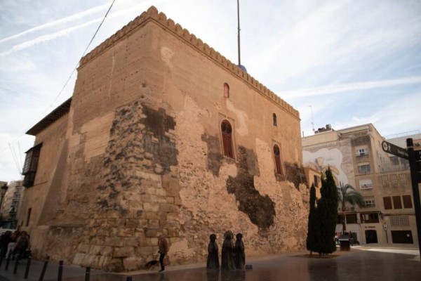 Elche acoge la presentación de dos publicaciones del Gil-Albert sobre Santa María y La Calahorra

