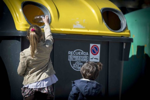 Ecoembes considera inconstitucional el plan de envases retornables del Consell