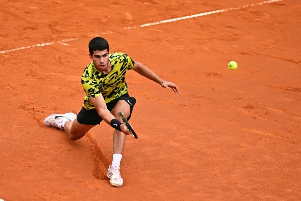 Alcaraz llega a París aventajando en 485 puntos a Medvedev y en 860 a Djokovic