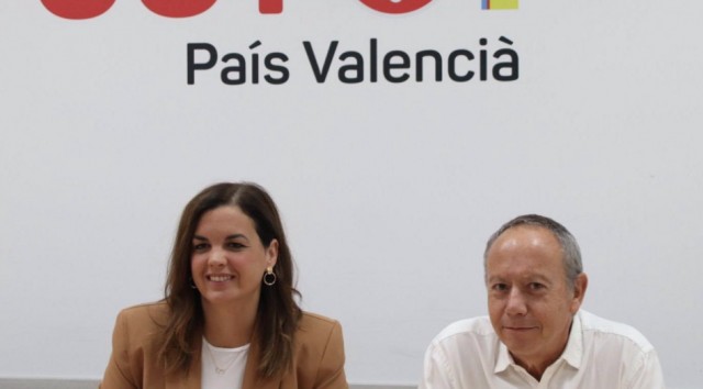 Gómez se compromete a crear ayudas para las empresas que apliquen jornada intensiva