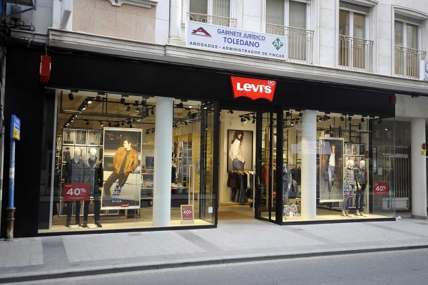 Moda y complementos de lujo copan las aperturas de comercios en Alicante