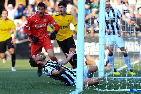 El Castellón, ilusiona en el primer tiempo pero acaba empatando ante el Real Unión