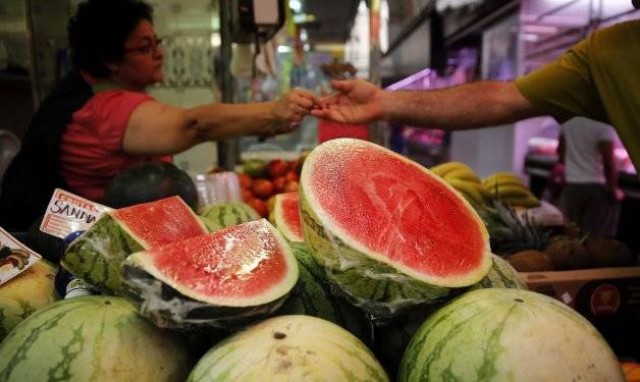 Dedicar más tiempo a las comidas familiares aumenta la ingesta de fruta y verdura en niños