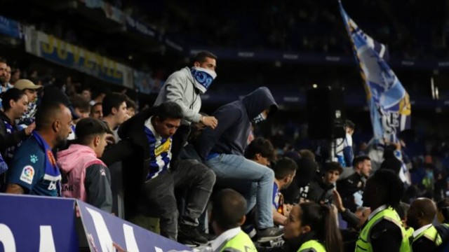 LaLiga denuncia la invasión de campo tras el Espanyol-Barça