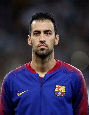 Sergio Busquets alzará el trofeo de LaLiga tras el Barça-Real Sociedad