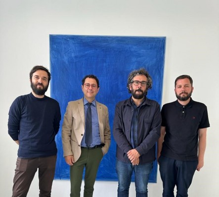 Miguel Marina presenta sus pinturas más recientes como un organismo vivo en el Centro Párraga