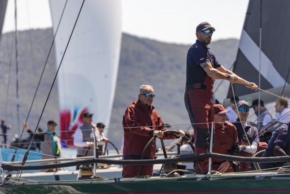 El Role amarra en Cerdeña con ClubSwan Racing