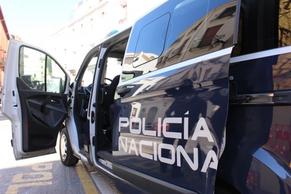 La Policía despliega un dispositivo contra la delincuencia en el barrio de La Coma de Paterna