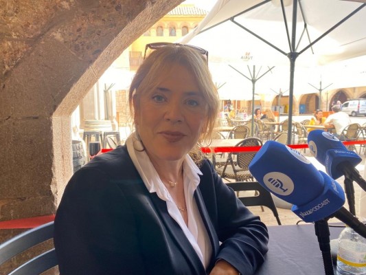 Jeanette Segarra: 