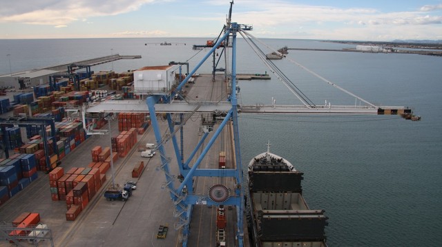¿Cambio de tendencia? La exportación de azulejo consigue frenar en marzo su caída en volumen 