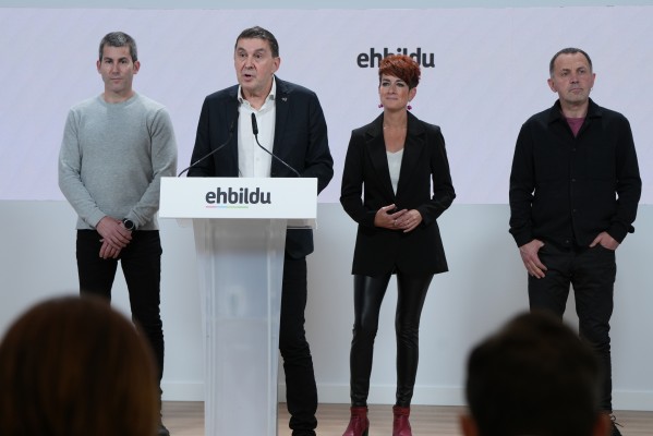 La Fiscalía rechaza instar la ilegalización de Bildu: 