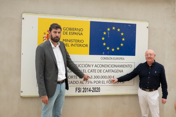 Vox promete desmantelar el CATE, deportar a los inmigrantes y convertir el Espalmador en la mayor playa turística de Cartagena