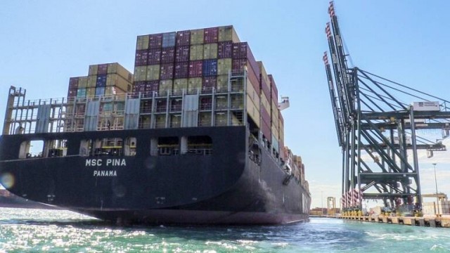 Los fletes del Puerto de València frenaron su tendencia alcista con un descenso del 11,3%
