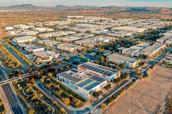El IAE fue el impuesto que más aumentó en recaudación en Elche en 2022, con 4,7 millones de euros