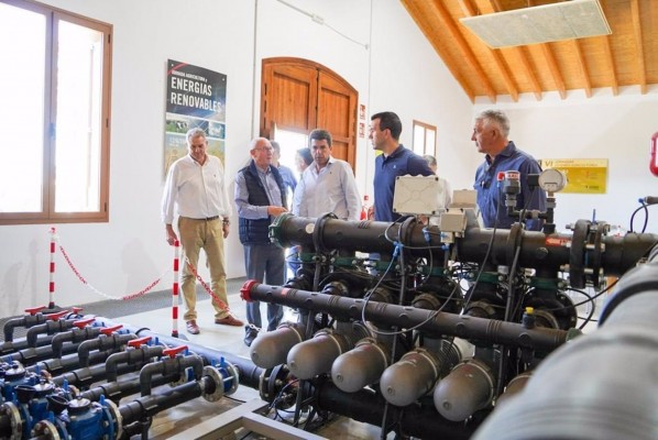 Mazón pide reforzar la ley de estructuras agrarias e insiste en su propuesta de 