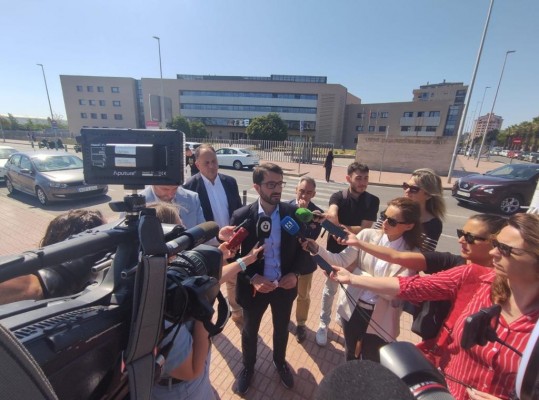 La campaña se ensucia: el PP amenaza con llevar a los juzgados a Puig y el PSPV le replica con Mazón