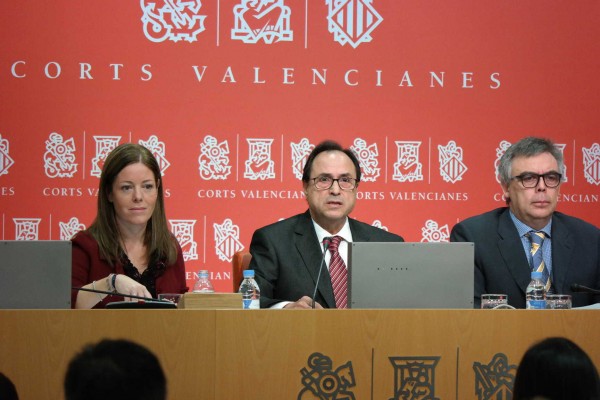 El Consell se da un año para pactar con el sector una tasa turística