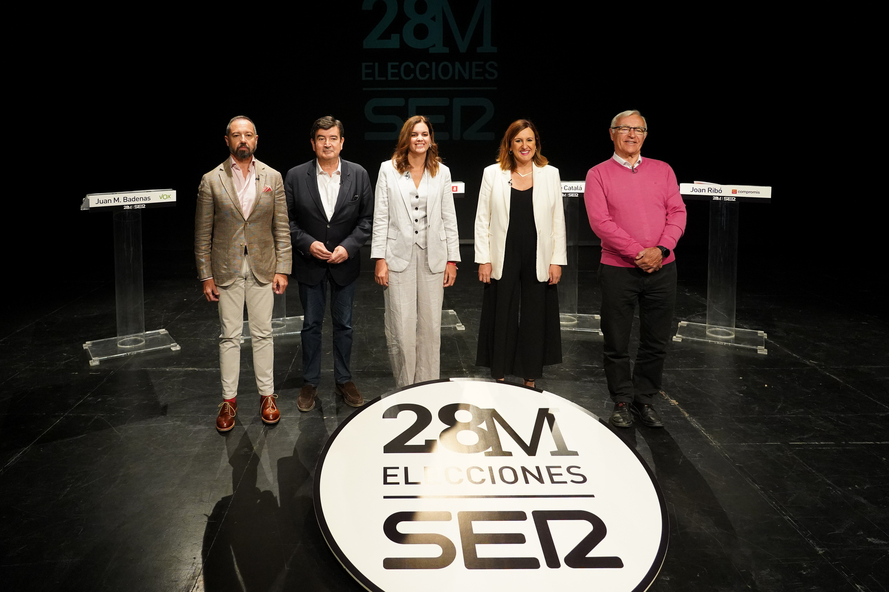 Badenas, Giner, Gómez, Catalá y Ribó en el primer debate municipal de la Cadena Ser. Foto: EDUARDO MANZANA - 