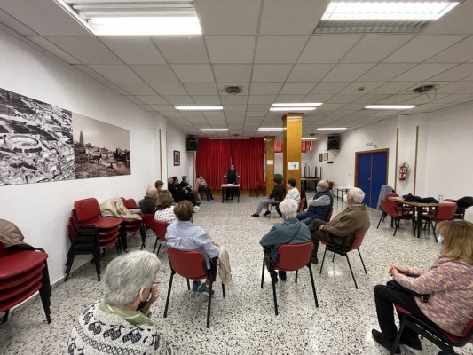Los Centros de Mayores de Murcia bailarán rock and roll con el proyecto ‘La música te acompaña’