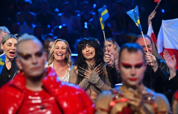 Banderitas, Eurovisión y elecciones