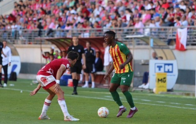 El Castellón empata de penalti en el descuento y asegura su acceso al 'play off'