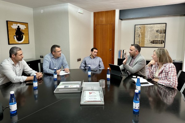 Rafa Simó se reúne con más de 20 asociaciones de la provincia para recoger propuestas 