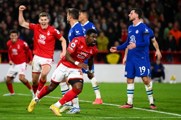 El Chelsea no gana para disparates