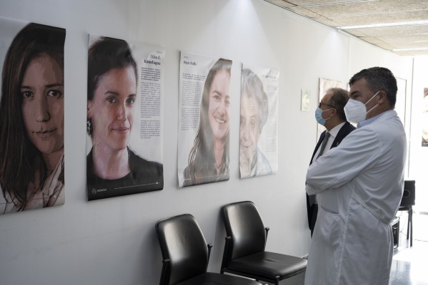 Una exposición en el Provincial homenajea a mujeres que han contribuido a mejorar la salud 