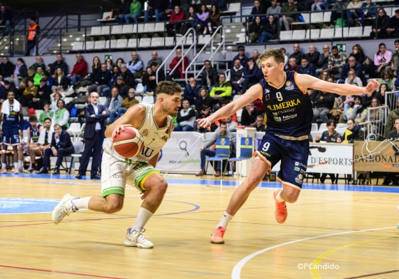 El TAU visita al Oviedo con la victoria como única opción para seguir soñando con el 'play off'