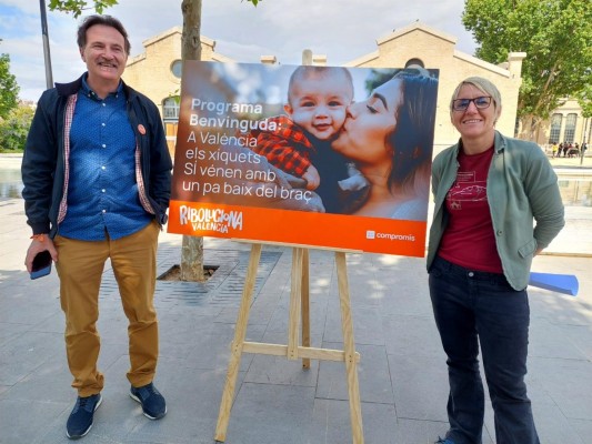 Compromís propone poner asistentes a 20 o 40 horas para ayudar a las familias en la crianza