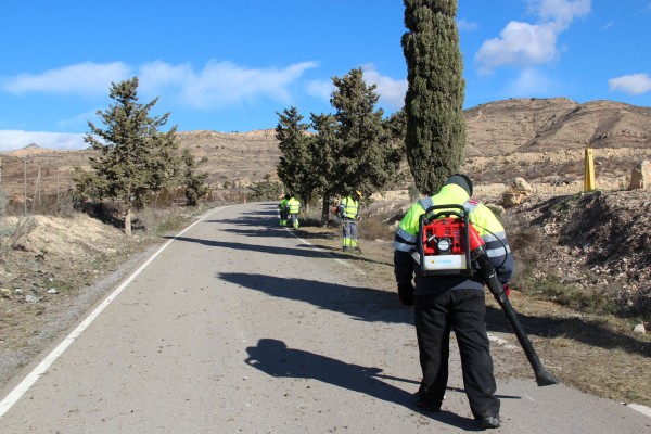  San Vicente contará con servicio de desbroce de caminos y vías públicas