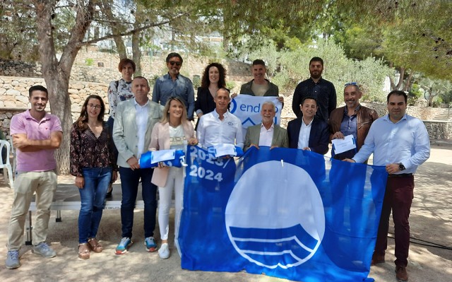 Altea recoge cinco Banderas Azules de calidad y educación medioambiental 