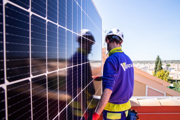 Verne Group consolida su nueva línea de negocio en energías renovables
