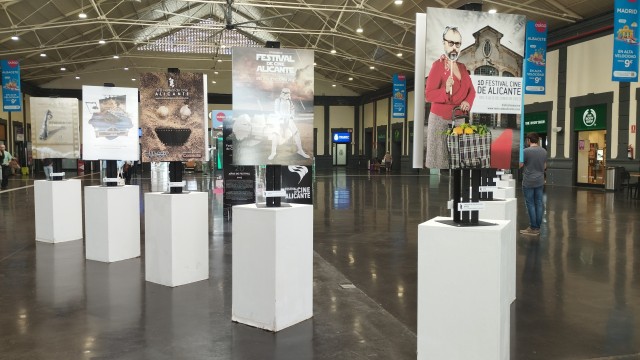 El Festival de Cine de Alicante plasma el paso del tiempo a través de los carteles de sus 20 ediciones
