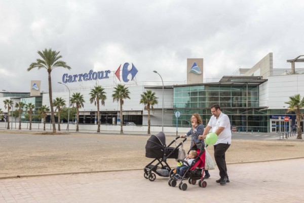Los comerciantes de ACUA reprochan el respaldo del bipartito al reimpulso de Puerta de Alicante