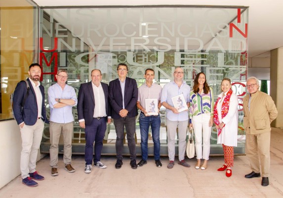 El Instituto de Neurociencias de CSIC-UMH investiga el cáncer de mama y un tumor pediátrico 