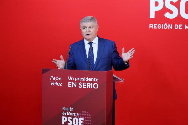 Vélez complementará las viviendas en suelo de Defensa con otras en suelo público de la Región