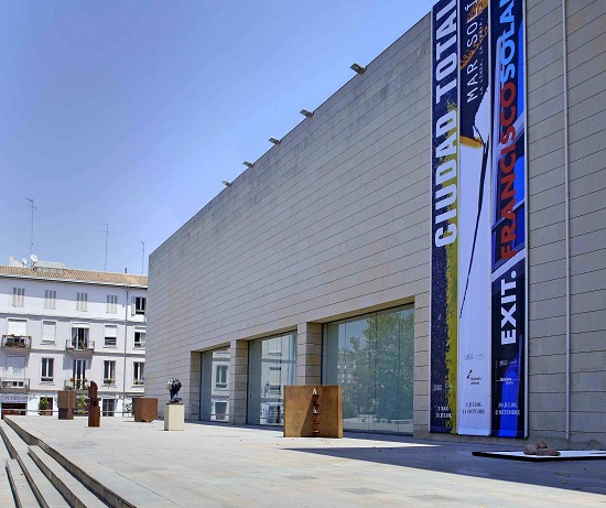 La explanada del IVAM - 