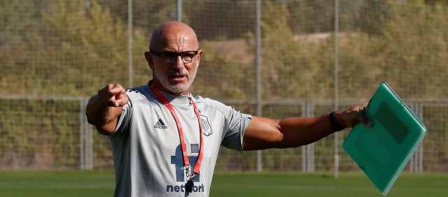 El trabajo de análisis en la RFEF: así ve Luis de la Fuente y los seleccionadores el perfil ideal de un jugador para España
