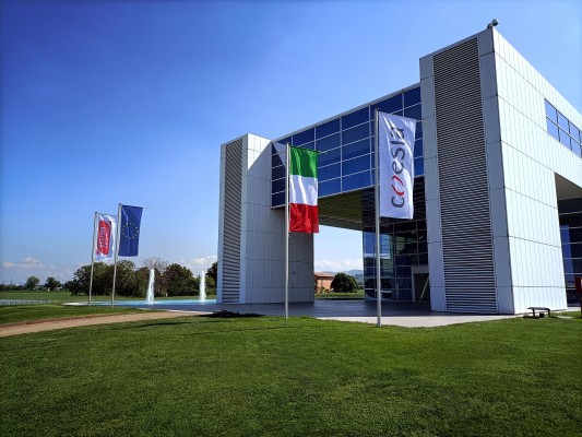 System Ceramics: el rebranding de la empresa con Coesia está en marcha